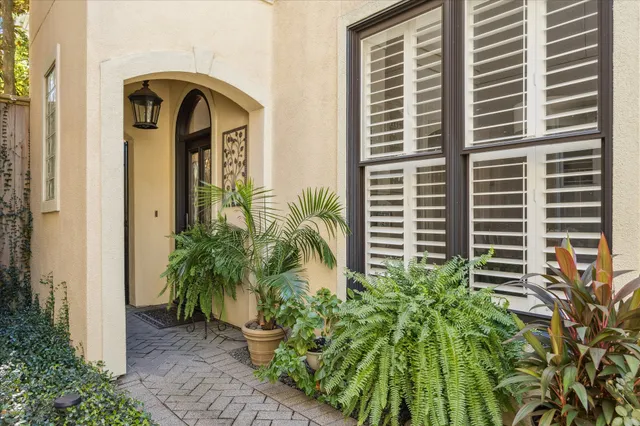 $775,000 | 2435 North Boulevard, Houston, TX 77098