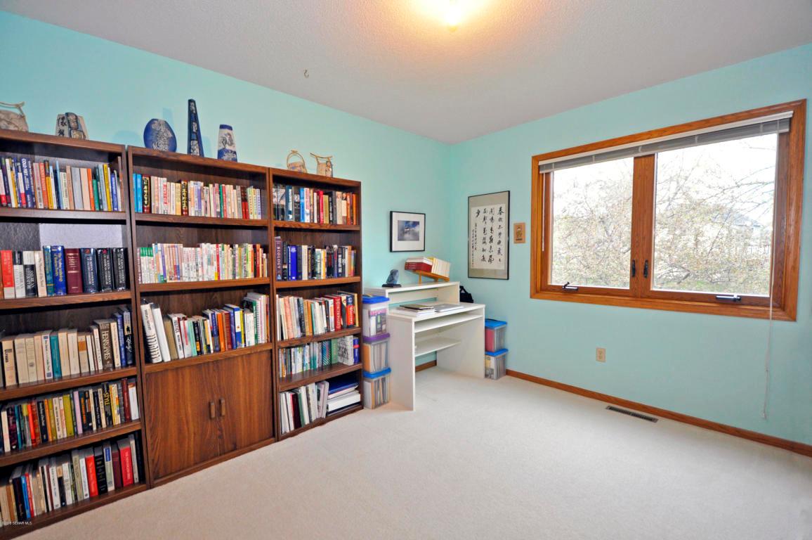 5809 Fairway Drive Northwest Rochester, MN 55901 - Photo 10 of 18 Gallery Image 10