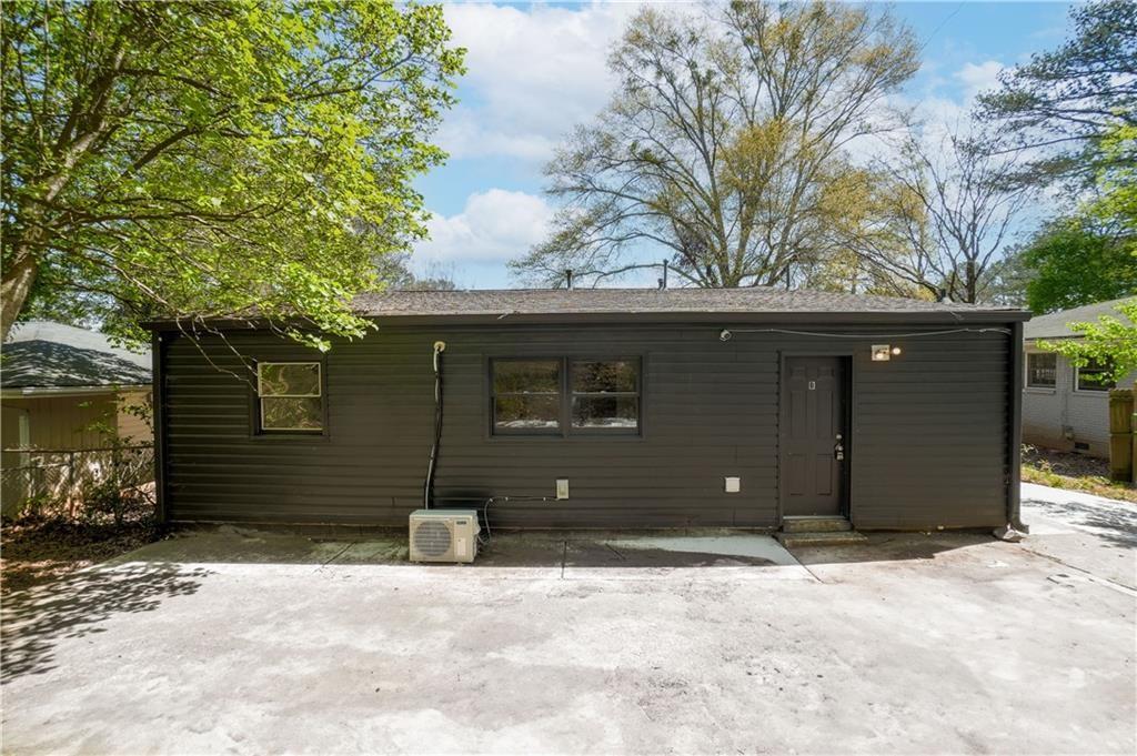 444 Fairburn Road Northwest Atlanta, GA 30331 - Photo 20 of 21 a front view of a house
