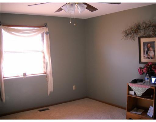 4422 Ridgewood Road East, Unit 15 Springfield, OH 45503 - Photo 8 of 9