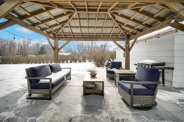 $409,999 | 22115 Grenadier Drive, Marengo, IL 60152