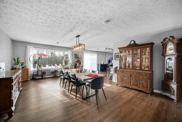 $409,999 | 22115 Grenadier Drive, Marengo, IL 60152