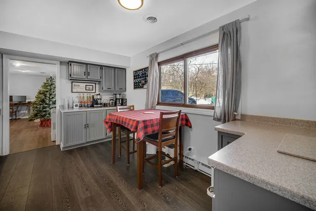 $409,999 | 22115 Grenadier Drive, Marengo, IL 60152