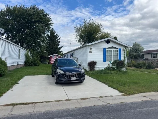 $58,000 | W211N11782 Hilltop Drive, Germantown, WI 53022