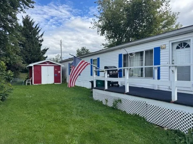 $58,000 | W211N11782 Hilltop Drive, Germantown, WI 53022