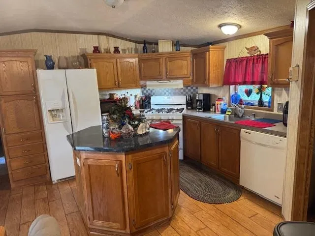 $58,000 | W211N11782 Hilltop Drive, Germantown, WI 53022