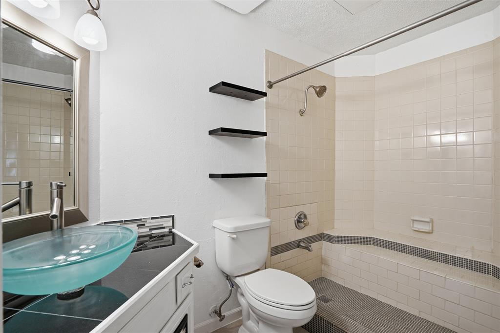 5550 Spring Valley Road, Unit F14 Dallas, TX 75254 - Photo 13 of 15