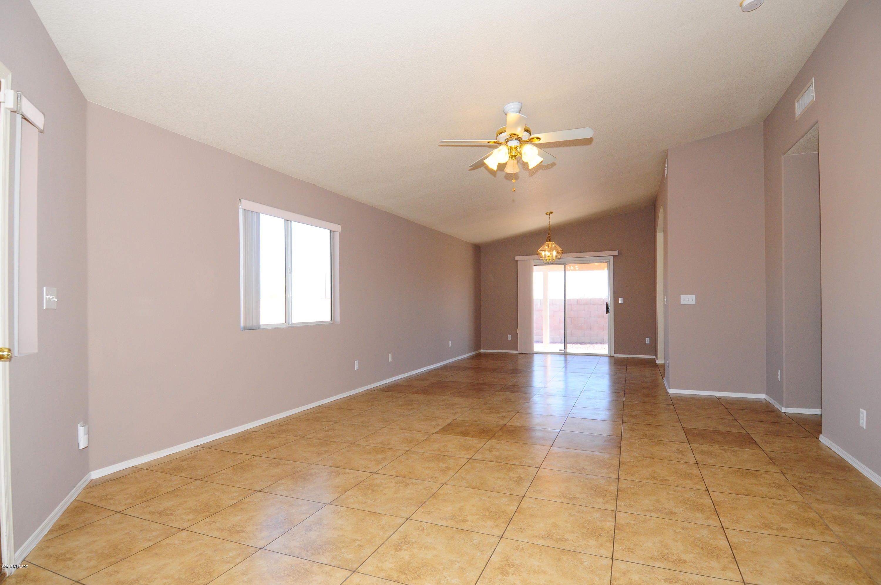 2676 North Splitwood Avenue Tucson, AZ 85745 - Photo 6 of 20
