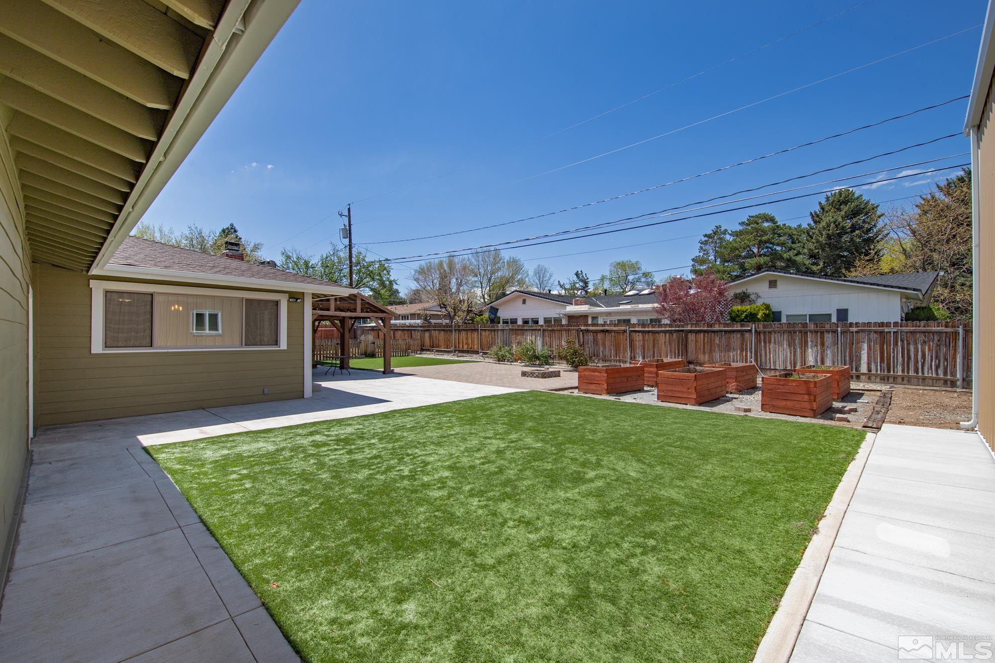 12250 South Hills Drive Reno, NV 89511 - Photo 32 of 40 Photo 32