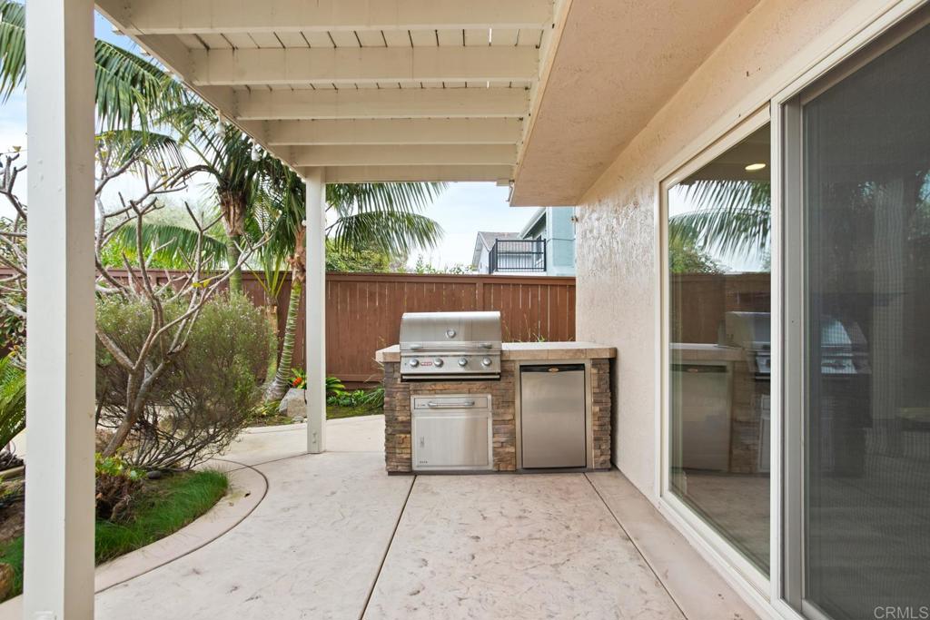 391 Via Almansa Encinitas, CA 92024 - Photo 31 of 35 a kitchen with a stove and a shower