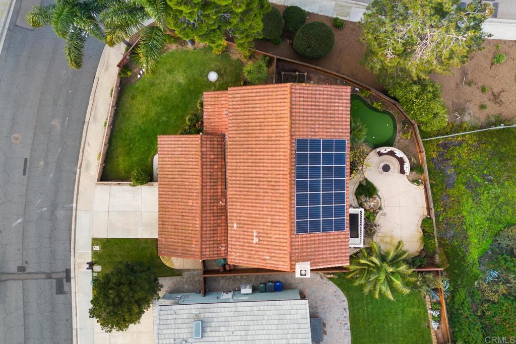 391 Via Almansa Encinitas, CA 92024 - Photo 4 of 35 a view of a balcony with plants and wooden fence
