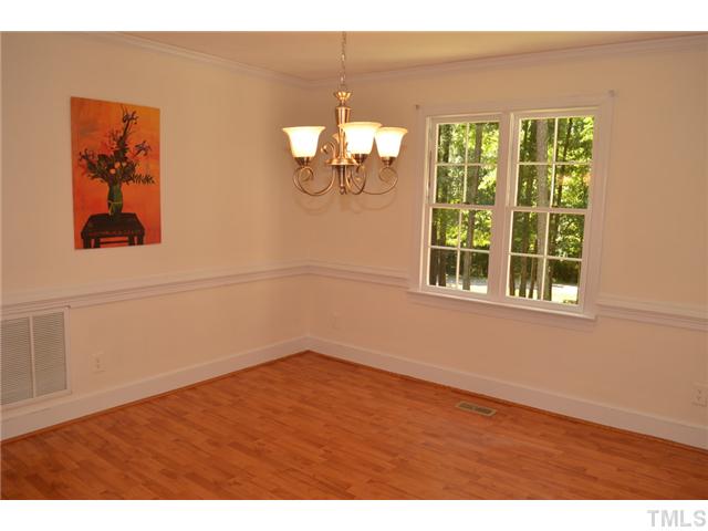 5004 Springwood Drive Raleigh, NC 27613 - Photo 7 of 22