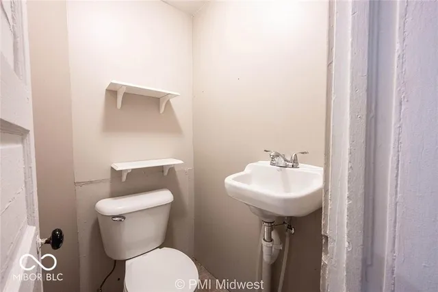 $1,099 | 448 North Linwood Avenue, Indianapolis, IN 46201