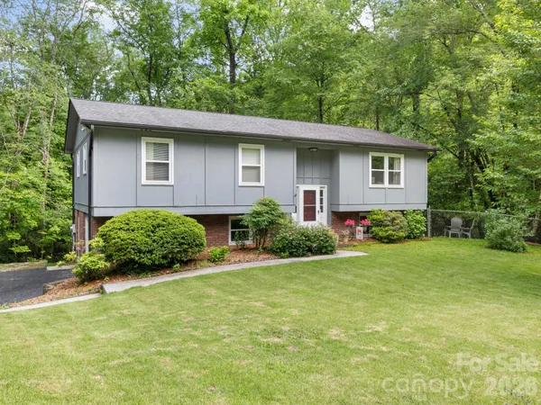 $438,500 | 1 Laurel Forest Drive, Horse Shoe, NC 28739