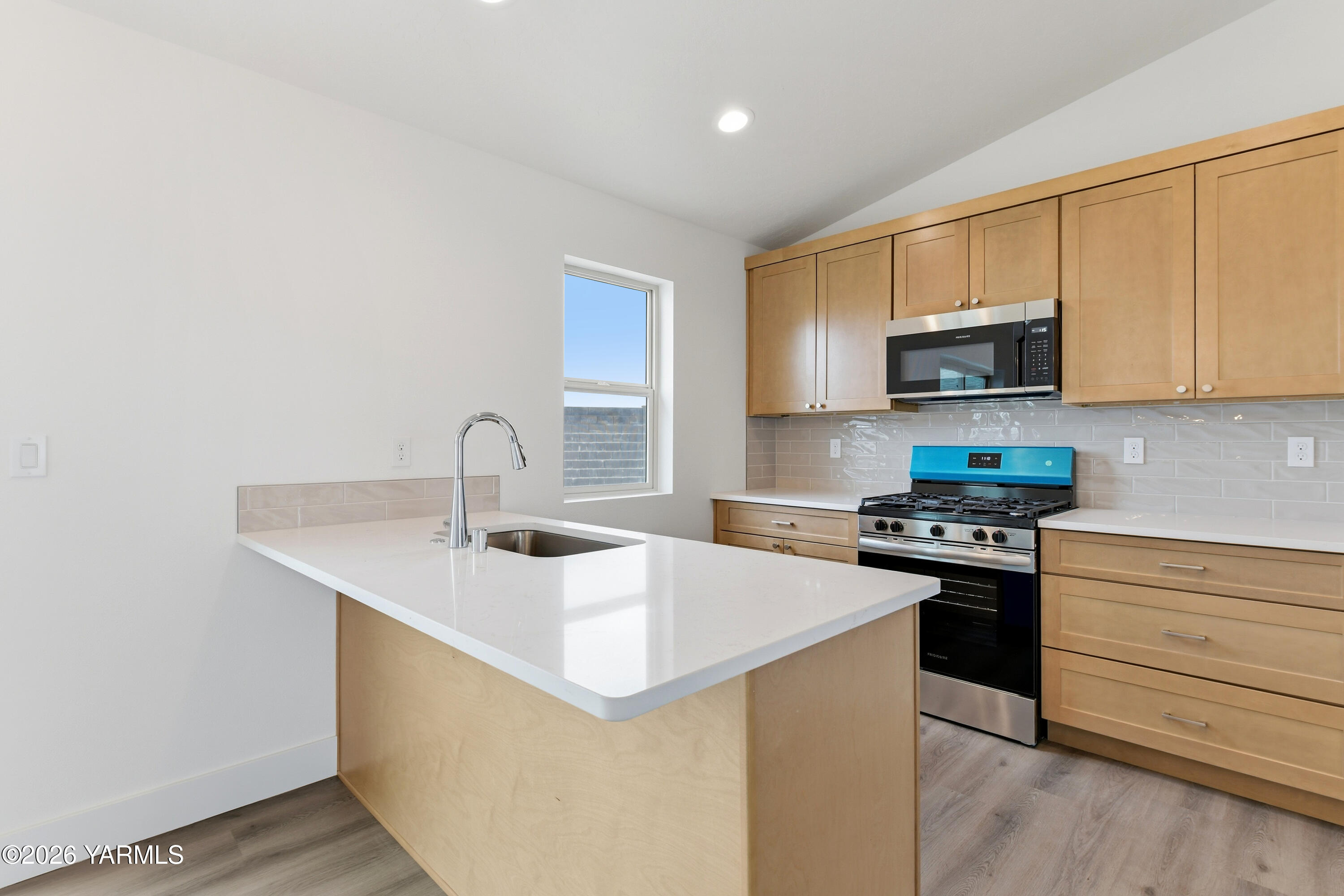 604 Vineyard Street, Unit PHASE 2 LOT 13) SPEC Grandview, WA 98930 - Photo 10 of 21 11