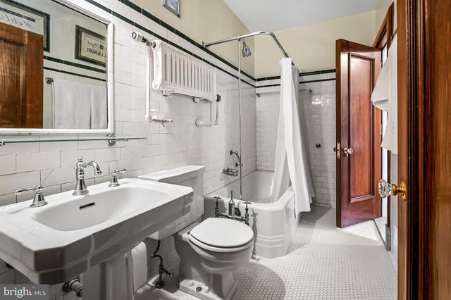 $725,000 | 700 Washington Place, Unit 2B, Baltimore, MD 21201