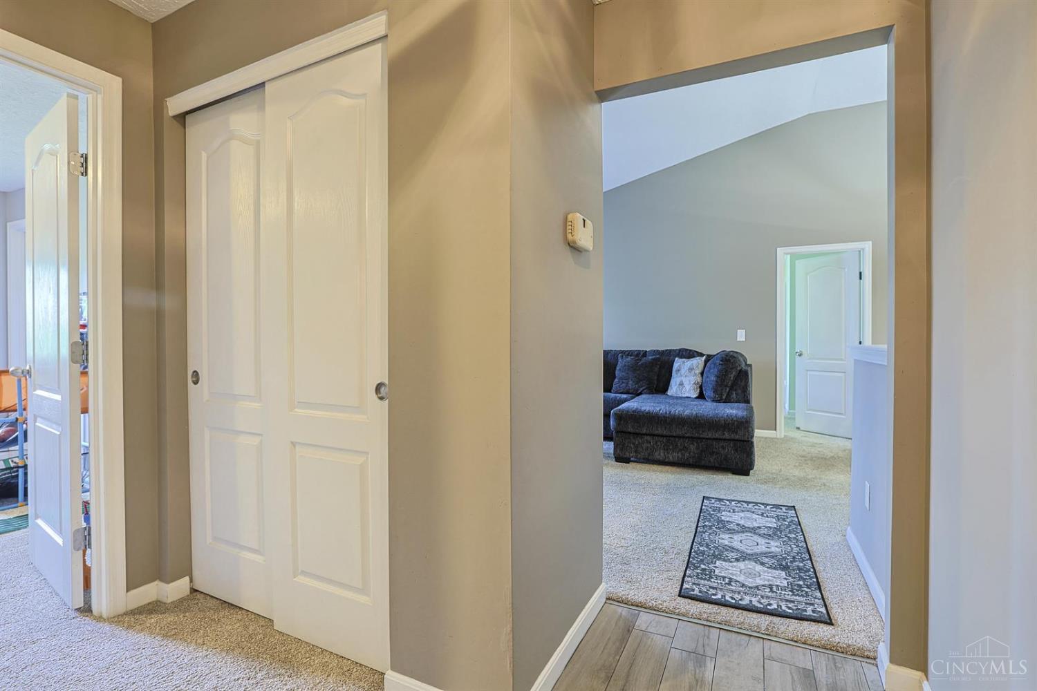 3408 North Bend Road, Unit 12 Cincinnati, OH 45247 - Photo 7 of 29 Gallery Image 7