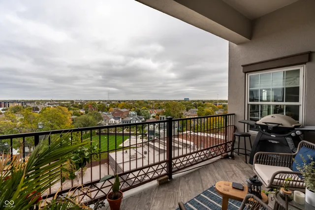 $575,000 | 435 Virginia Avenue, Unit 706, Indianapolis, IN 46203