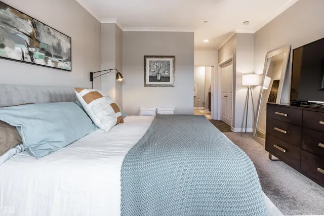 $575,000 | 435 Virginia Avenue, Unit 706, Indianapolis, IN 46203