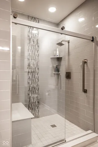 $575,000 | 435 Virginia Avenue, Unit 706, Indianapolis, IN 46203