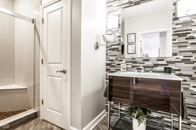 $575,000 | 435 Virginia Avenue, Unit 706, Indianapolis, IN 46203