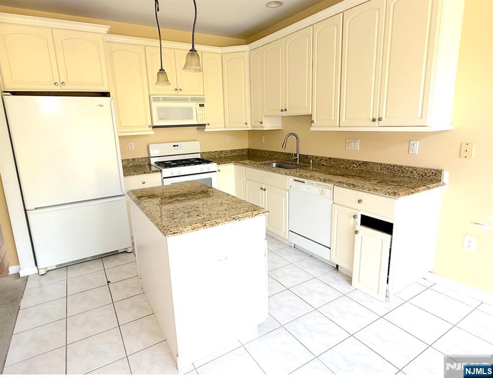 5 Magnolia Lane, Unit 54 Cedar Grove, NJ 07009 - Photo 9 of 22