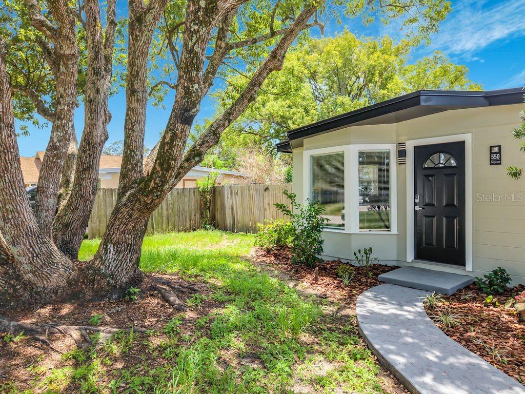 550 Georgia Avenue Altamonte Springs, FL 32714 - Photo 3 of 55