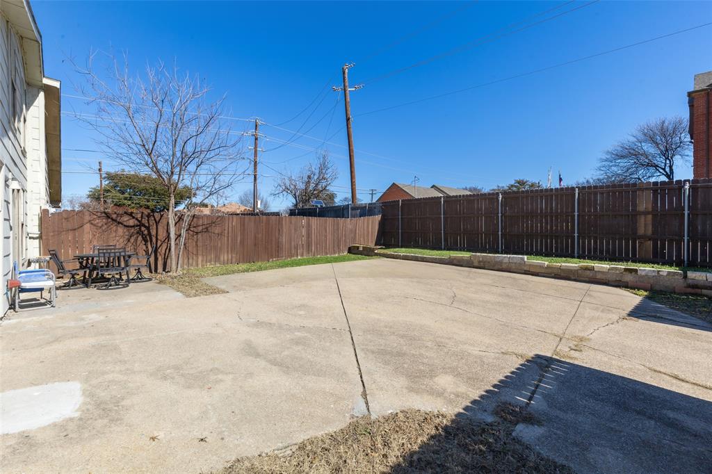 19016 Tupelo Lane Dallas, TX 75007 - Photo 25 of 28 a view of under a large tree