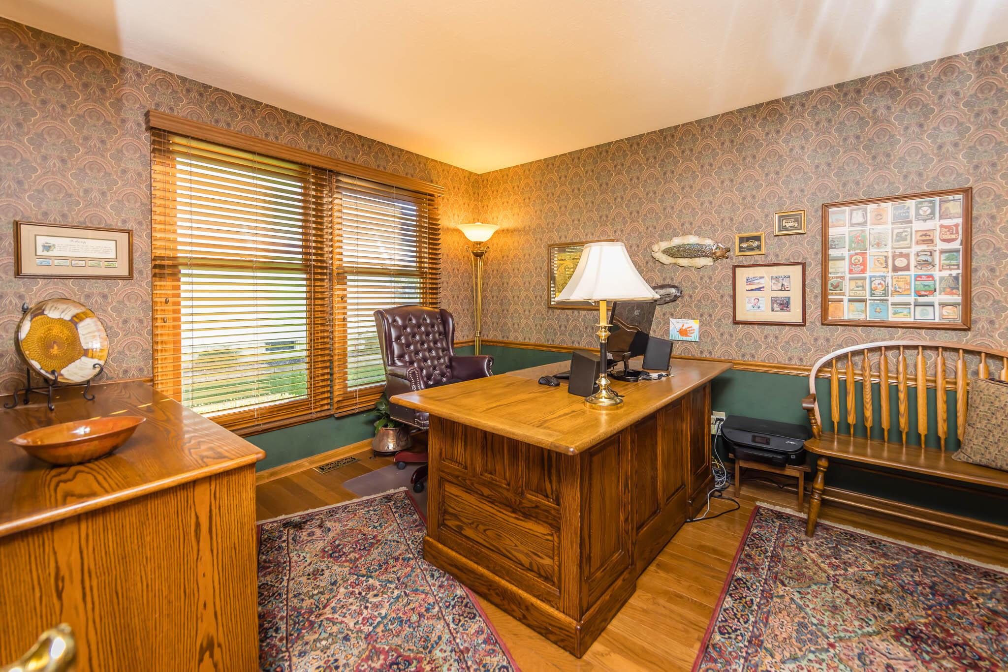 901 Riva Ridge Boulevard Columbus, OH 43230 - Photo 20 of 48 Den