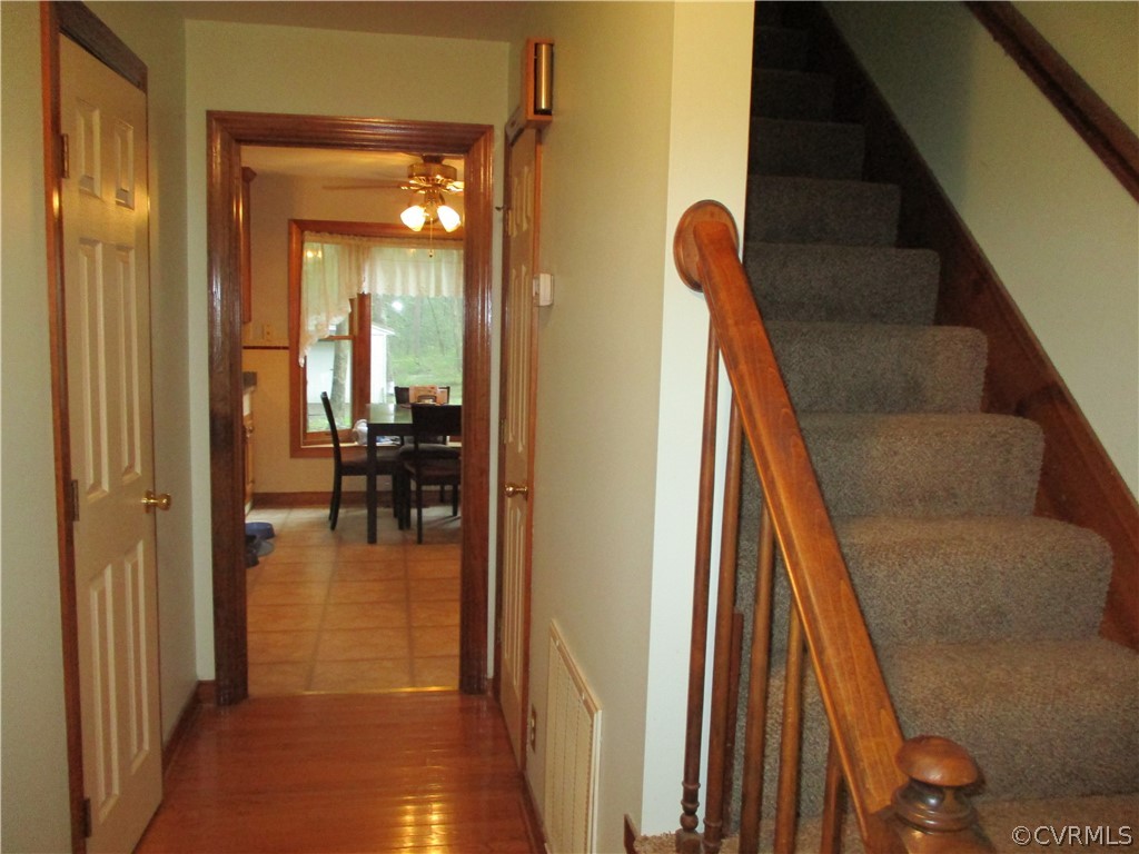 12630 2nd Branch Road Chesterfield, VA 23838 - Photo 5 of 23 Foyer & Upstairs