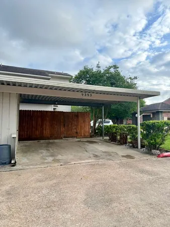 $2,000 | 9353 Westwood Village Drive, Unit 42, Houston, TX 77036