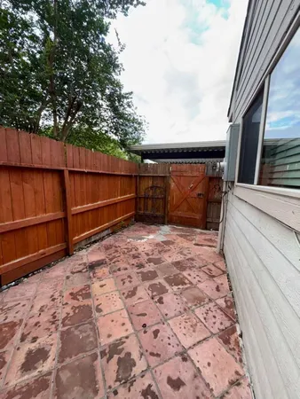 $2,000 | 9353 Westwood Village Drive, Unit 42, Houston, TX 77036