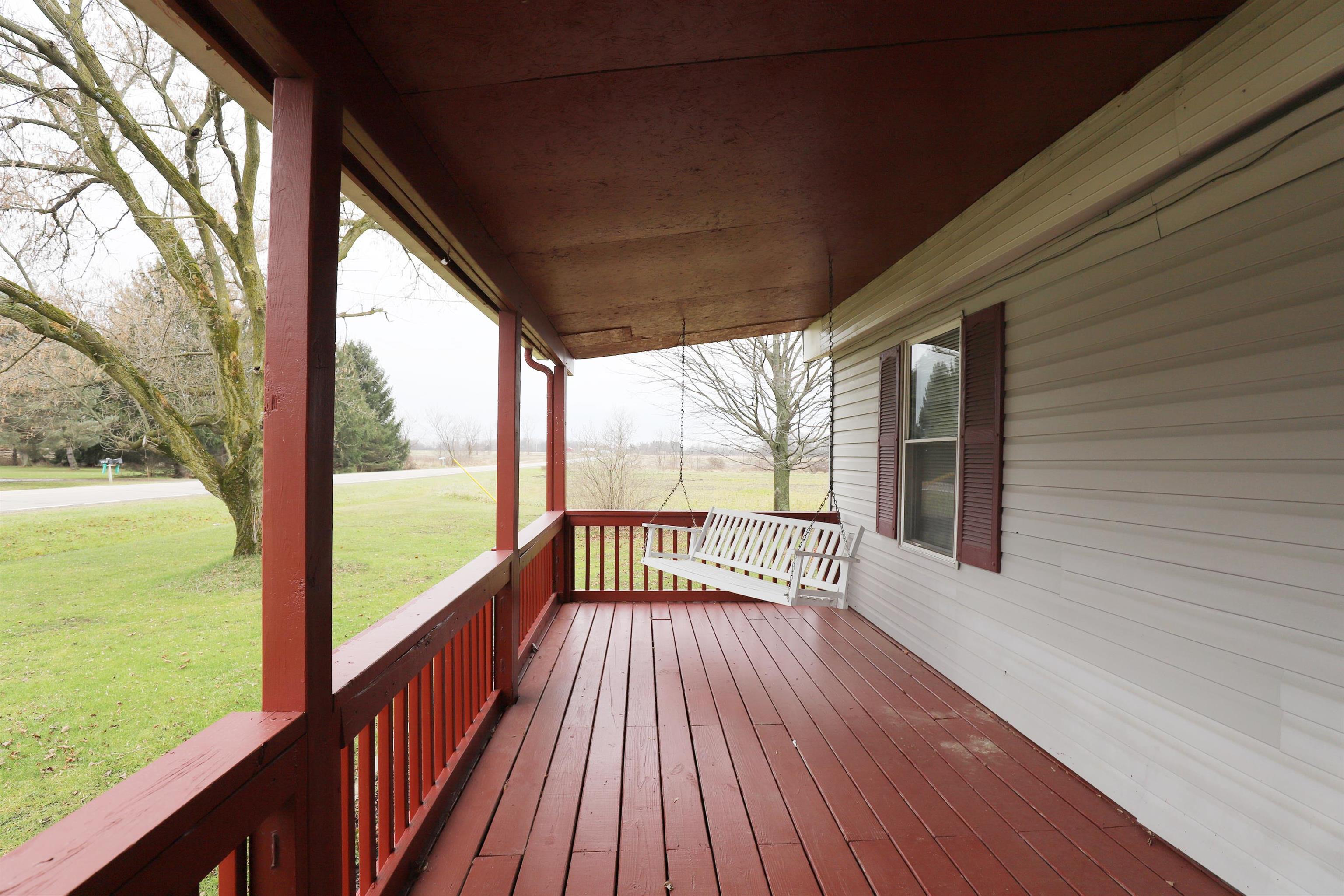 11426 West Stanley Road Flushing, MI 48433 - Photo 4 of 30 50129294-a1247e3d-d788-45e0-8d4b-70abd433169a.JPG