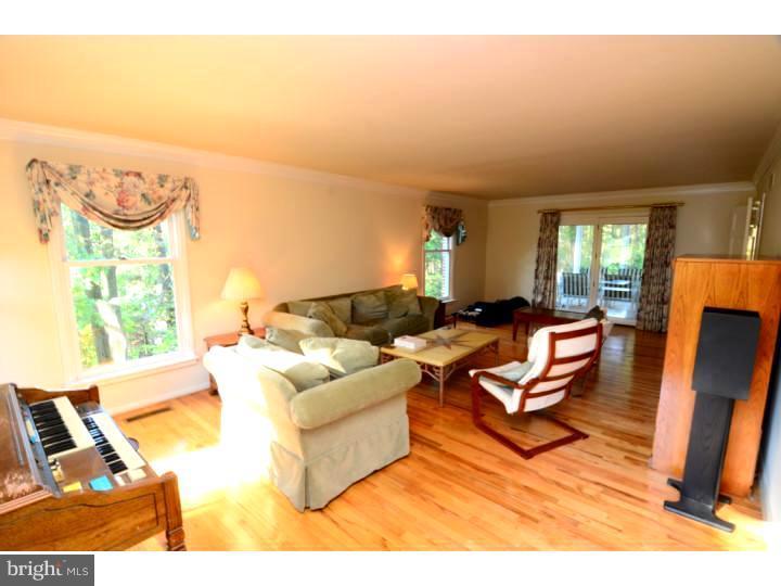 3 Quail Ridge Drive Reading, PA 19607 - Photo 4 of 23 Living Room