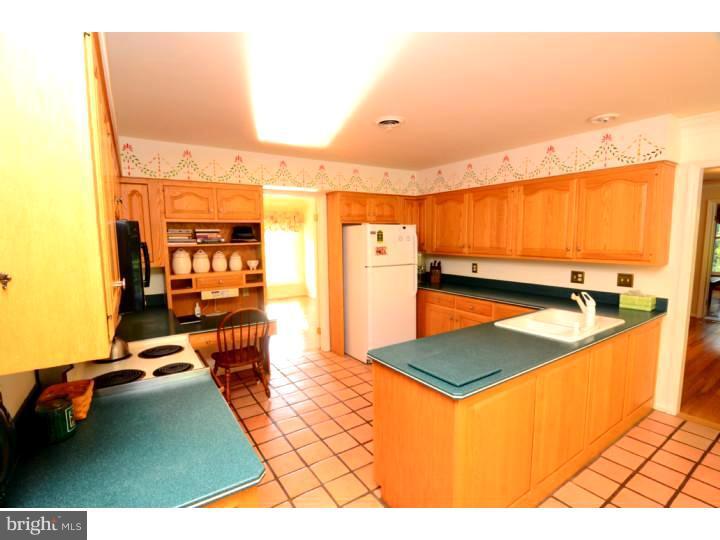 3 Quail Ridge Drive Reading, PA 19607 - Photo 7 of 23 Kitchen