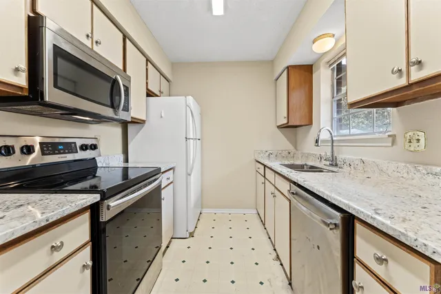 $100,000 | 9851 Jefferson Highway, Unit H28, Baton Rouge, LA 70809