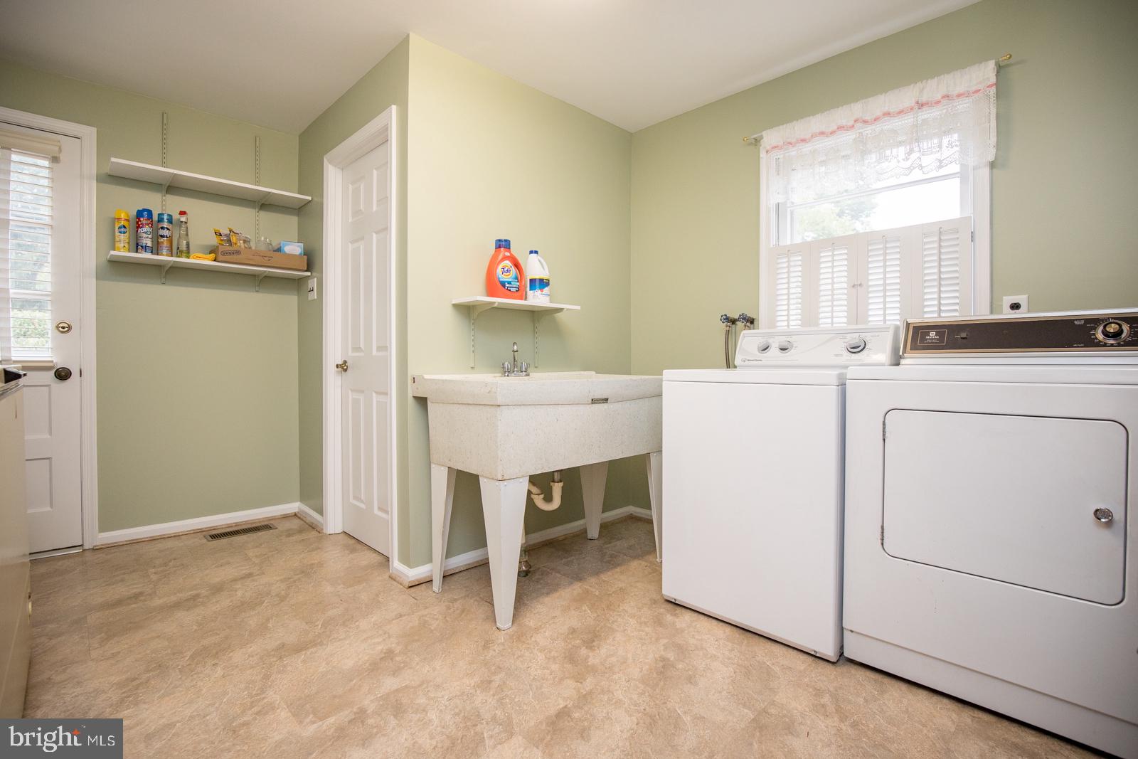 218 Pebble Ridge Road Warrington, PA 18976 - Photo 19 of 41 Large Laundry Room & door to backyard