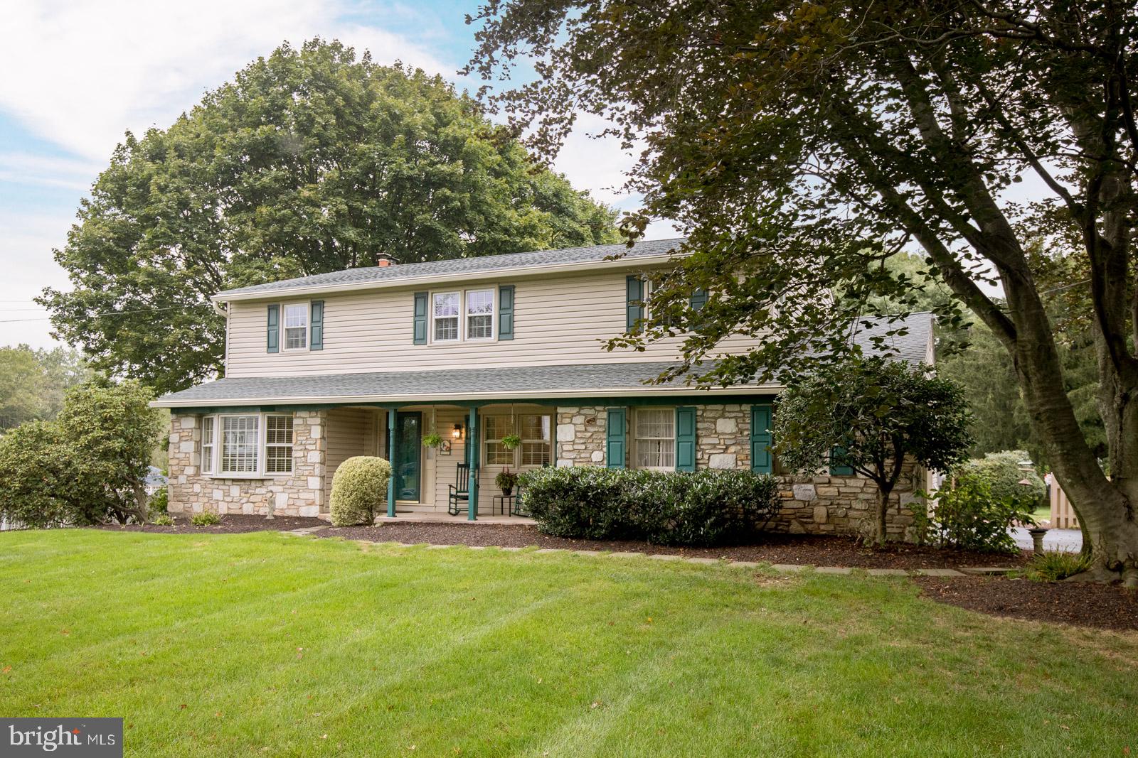 218 Pebble Ridge Road Warrington, PA 18976 - Photo 41 of 41 Front from driveway at mailbox