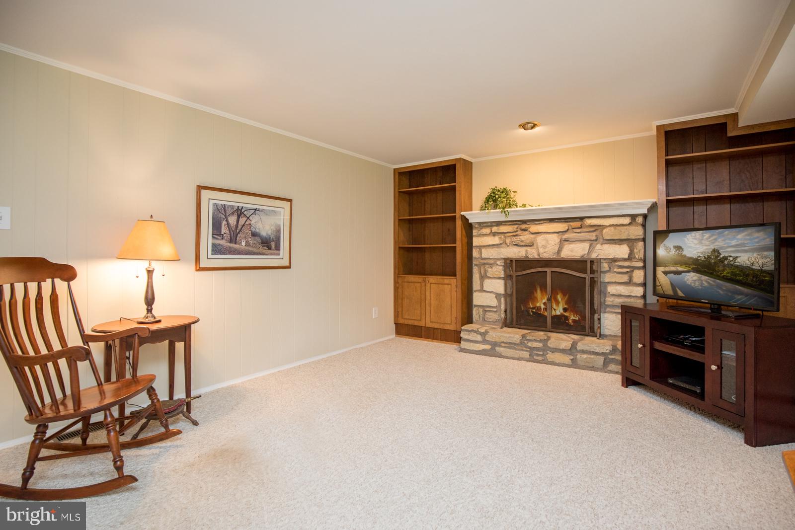 218 Pebble Ridge Road Warrington, PA 18976 - Photo 9 of 41 Family Room in rear of home