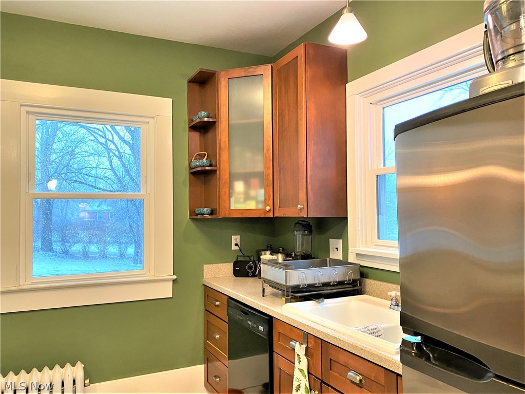 7450 Brecksville Road Independence, OH 44131 - Photo 6 of 33 Plenty of natural light in the kitchen