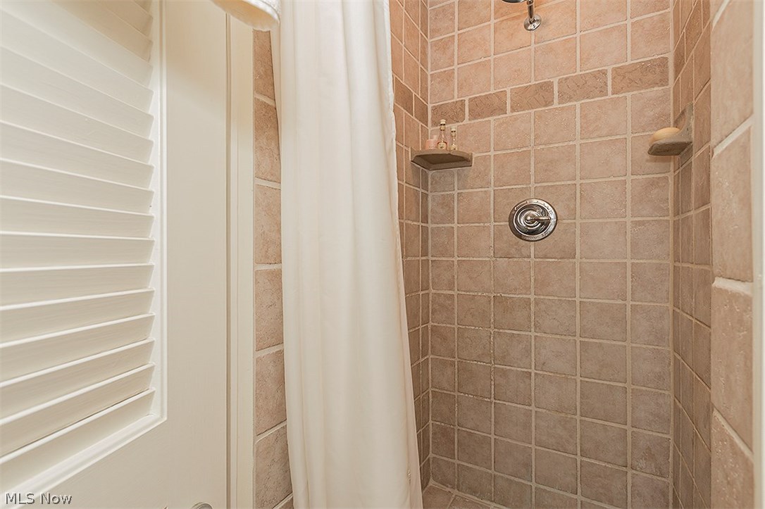 4110 Lander Road Chagrin Falls, OH 44022 - Photo 17 of 33 Gallery Image 17