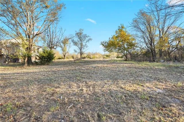 $240,000 | 1233 235th Street, Fort Scott, KS 66701