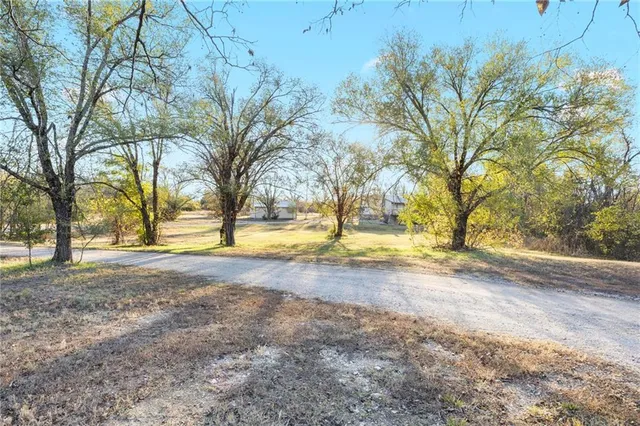 $240,000 | 1233 235th Street, Fort Scott, KS 66701