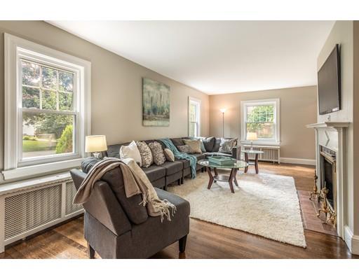 52 Allen Road Winchester, MA 01890 - Photo 8 of 27 Gallery Image 8