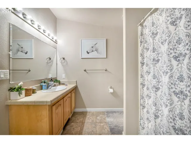 $375,000 | 92705 Two Lakes Lane, Blachly, OR 97412