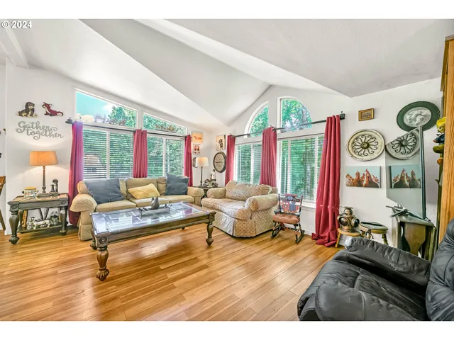 $375,000 | 92705 Two Lakes Lane, Blachly, OR 97412