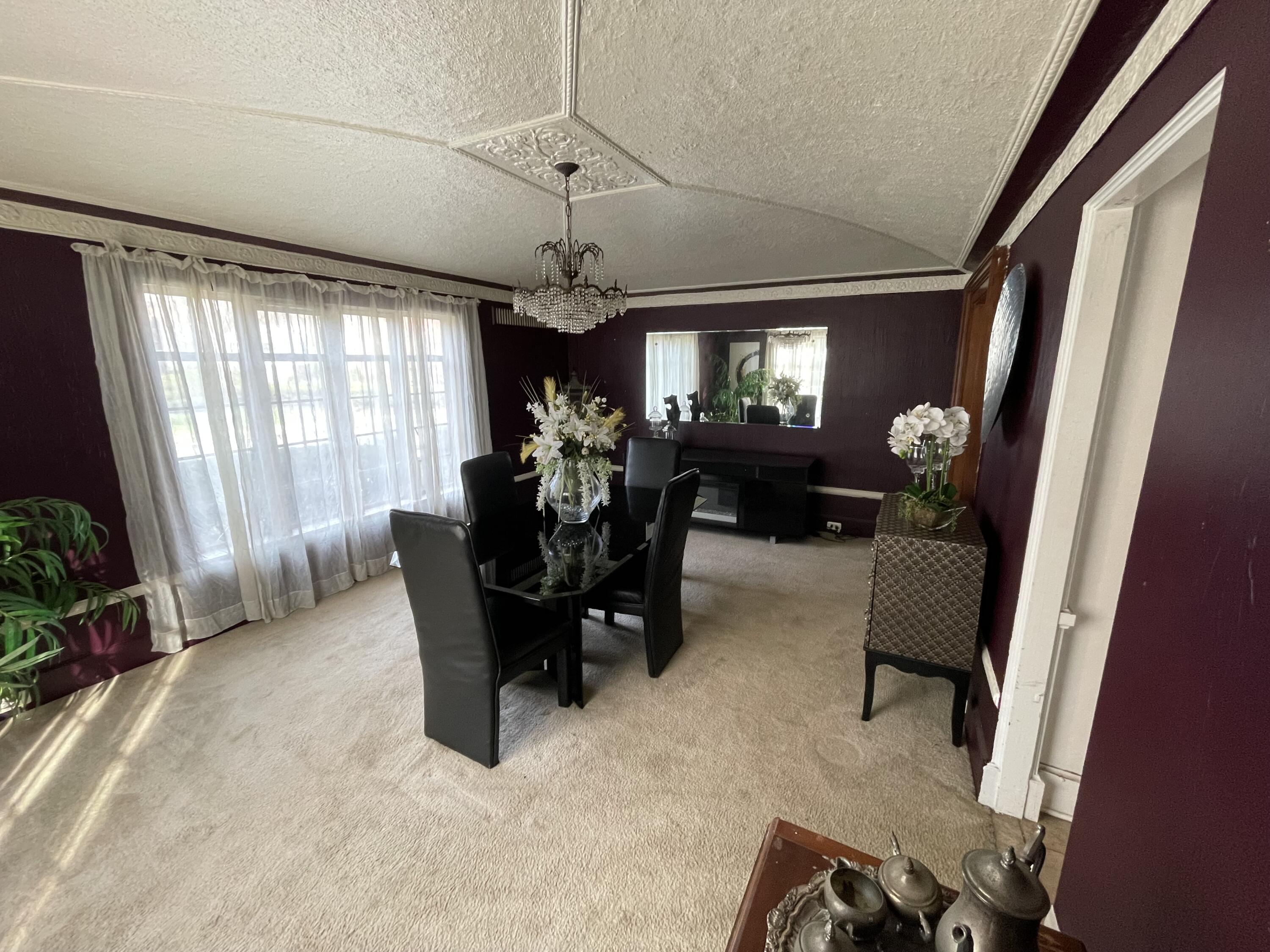 19445 Shrewsbury Road Detroit, MI 48221 - Photo 9 of 19 Dining room