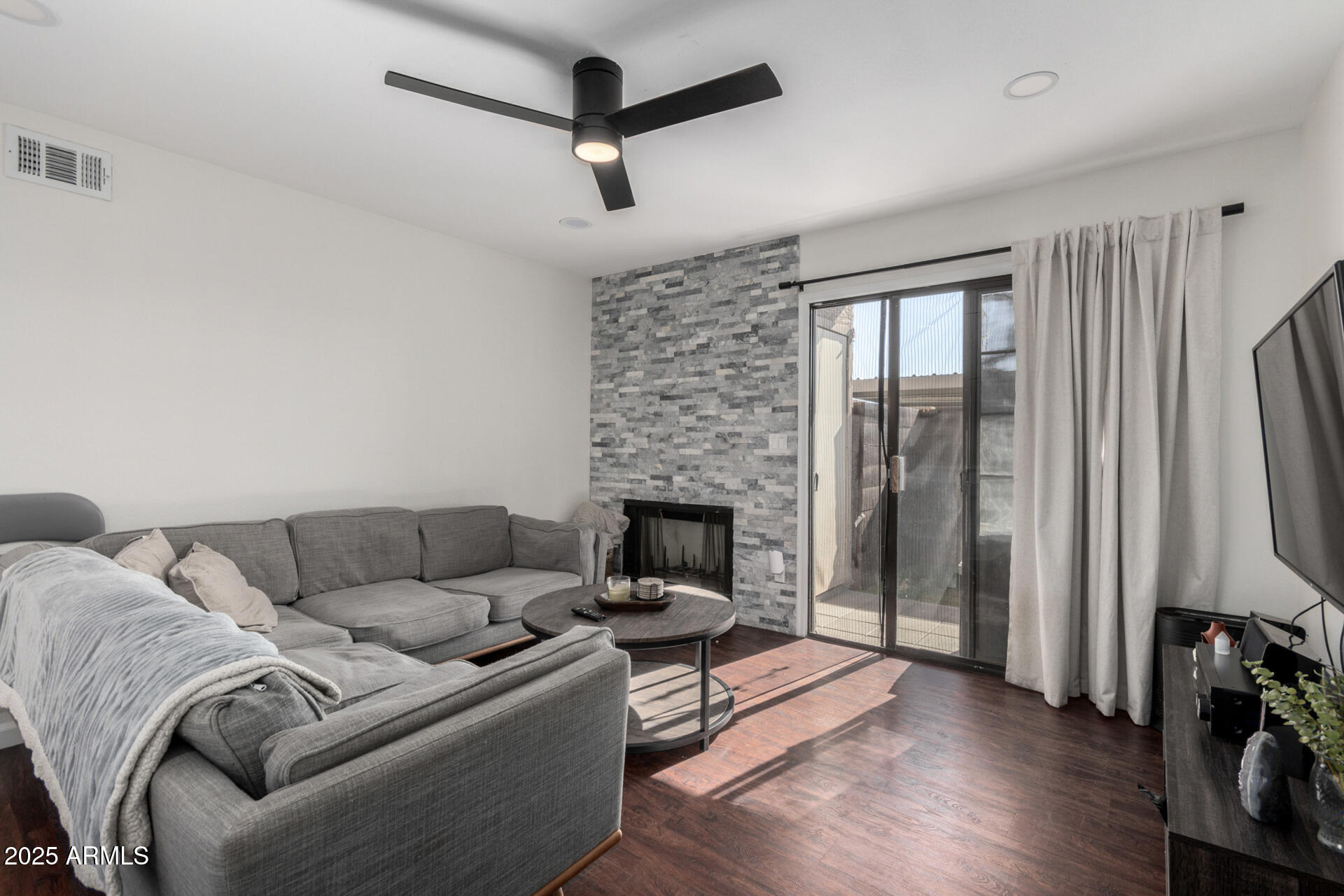 533 West Guadalupe Road, Unit 1069 Mesa, AZ 85210 - Photo 3 of 18 Great Room