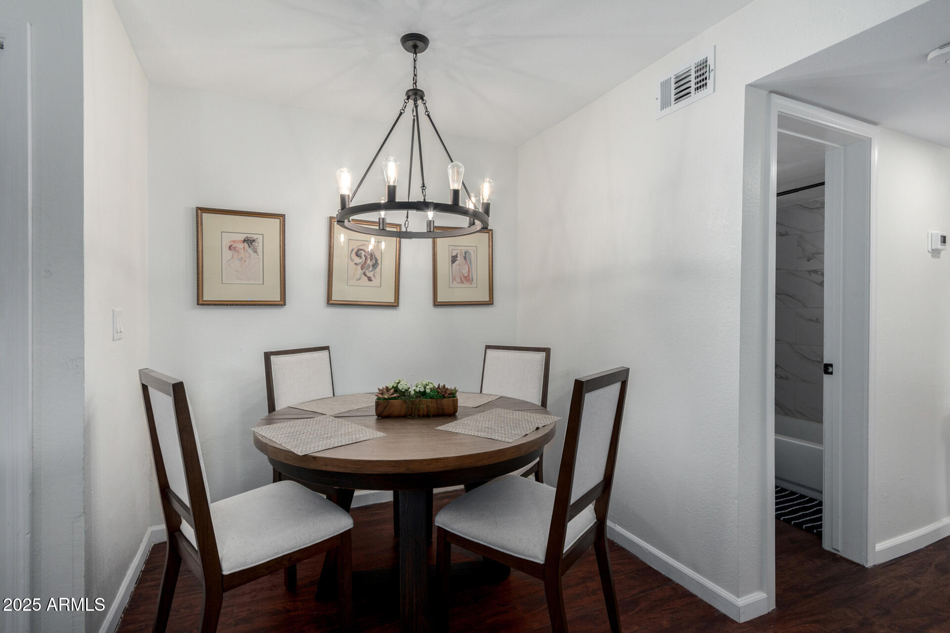 533 West Guadalupe Road, Unit 1069 Mesa, AZ 85210 - Photo 6 of 18 Dining Area