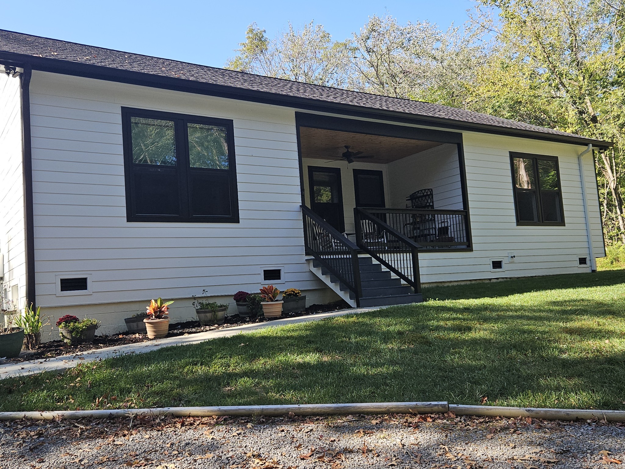 425 Buck Graves Road Westmoreland, TN 37186 - Photo 3 of 56